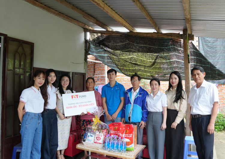 Hành trình lan tỏa yêu thương “Xuân ấm – Tết đoàn viên” Hành trình lan tỏa yêu thương “Xuân ấm – Tết đoàn viên”